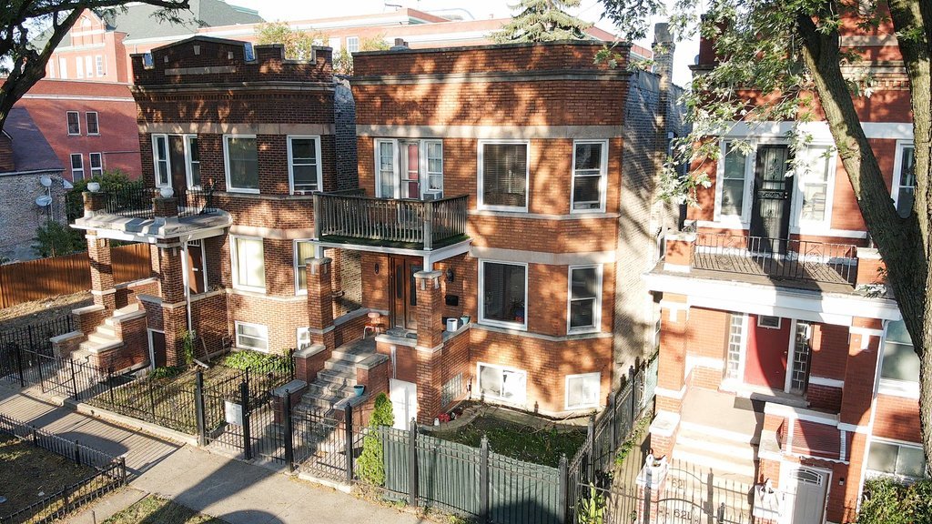 625 N Ridgeway Avenue