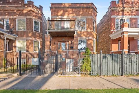 625 N Ridgeway Avenue Chicago IL 60624
