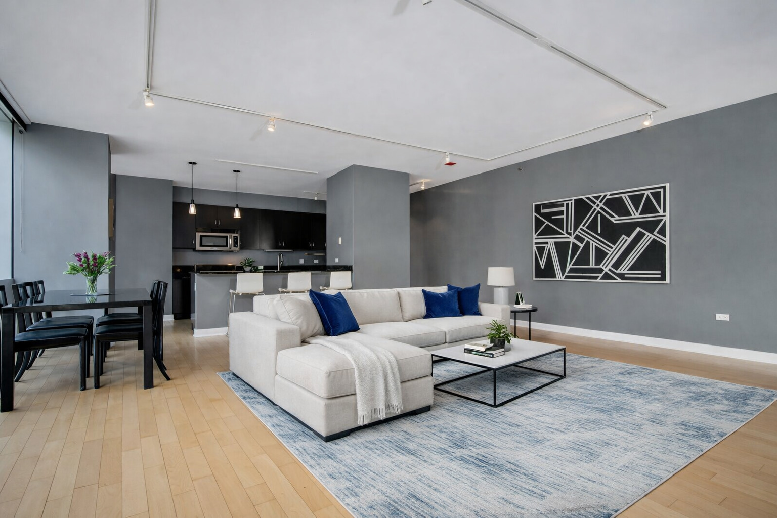 8 E RANDOLPH Street 1208