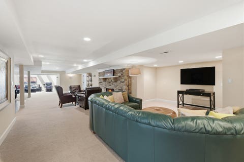 Tiny photo for 4202 Royal Fox Drive, St. Charles, IL 60174 (MLS # 12737039)