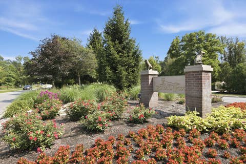 Tiny photo for 4202 Royal Fox Drive, St. Charles, IL 60174 (MLS # 12737039)