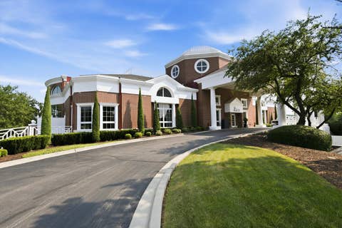 Tiny photo for 4202 Royal Fox Drive, St. Charles, IL 60174 (MLS # 12737039)
