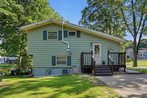 Tiny photo for 1104 Elm Place, Dixon, IL 61021 (MLS # 12700606)