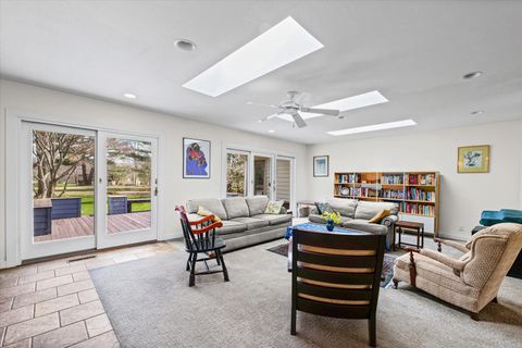 Tiny photo for 205 E SHERWIN Circle, Urbana, IL 61802 (MLS # 12602071)