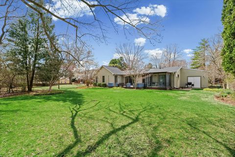 Tiny photo for 205 E SHERWIN Circle, Urbana, IL 61802 (MLS # 12602071)