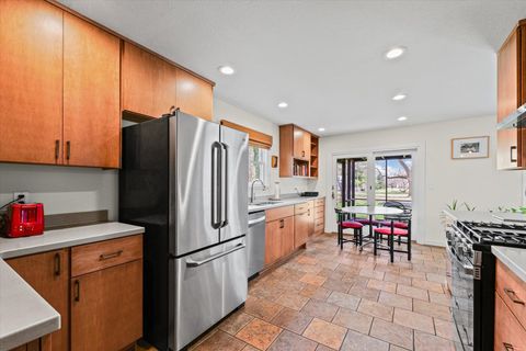 Tiny photo for 205 E SHERWIN Circle, Urbana, IL 61802 (MLS # 12602071)