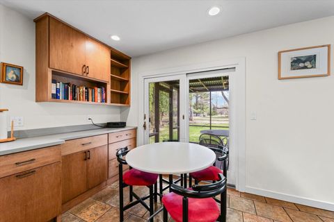 Tiny photo for 205 E SHERWIN Circle, Urbana, IL 61802 (MLS # 12602071)