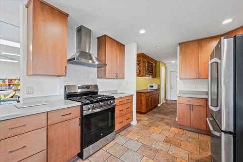 Tiny photo for 205 E SHERWIN Circle, Urbana, IL 61802 (MLS # 12602071)