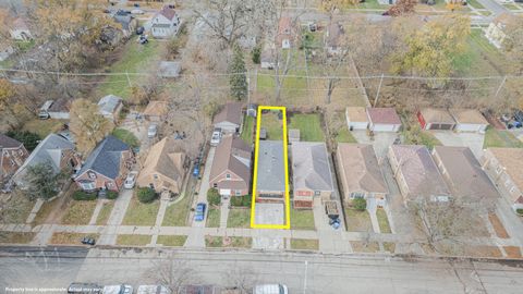 Tiny photo for 10528 S Aberdeen Street, Chicago, IL 60643 (MLS # 12522622)