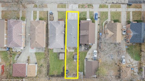 Tiny photo for 10528 S Aberdeen Street, Chicago, IL 60643 (MLS # 12522622)