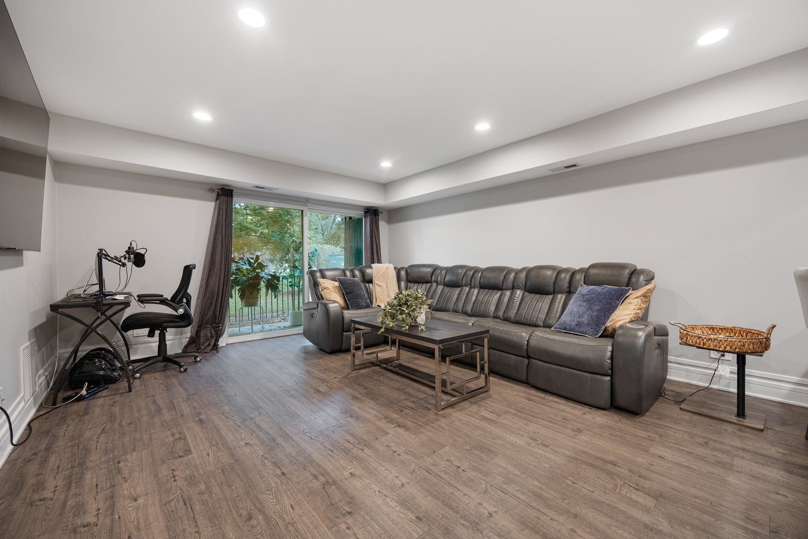 1430 Sandstone Drive 115