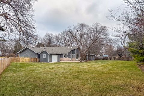 Tiny photo for 16373 W Menna Lane, Lincolnshire, IL 60069 (MLS # 12565489)