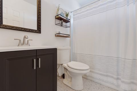 Tiny photo for 7 Elizabeth Court, Lake In The Hills, IL 60156 (MLS # 12579879)