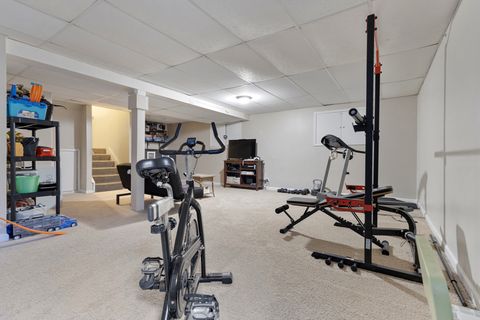 Tiny photo for 7 Elizabeth Court, Lake In The Hills, IL 60156 (MLS # 12579879)