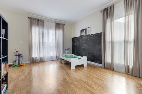 Tiny photo for 7 Elizabeth Court, Lake In The Hills, IL 60156 (MLS # 12579879)