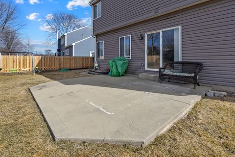 Tiny photo for 7 Elizabeth Court, Lake In The Hills, IL 60156 (MLS # 12579879)