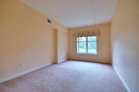 Tiny photo for 865 E 22nd. Street #102, Lombard, IL 60148 (MLS # 12715013)