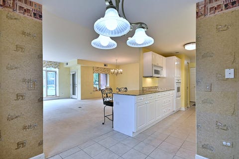 Tiny photo for 865 E 22nd. Street #102, Lombard, IL 60148 (MLS # 12715013)