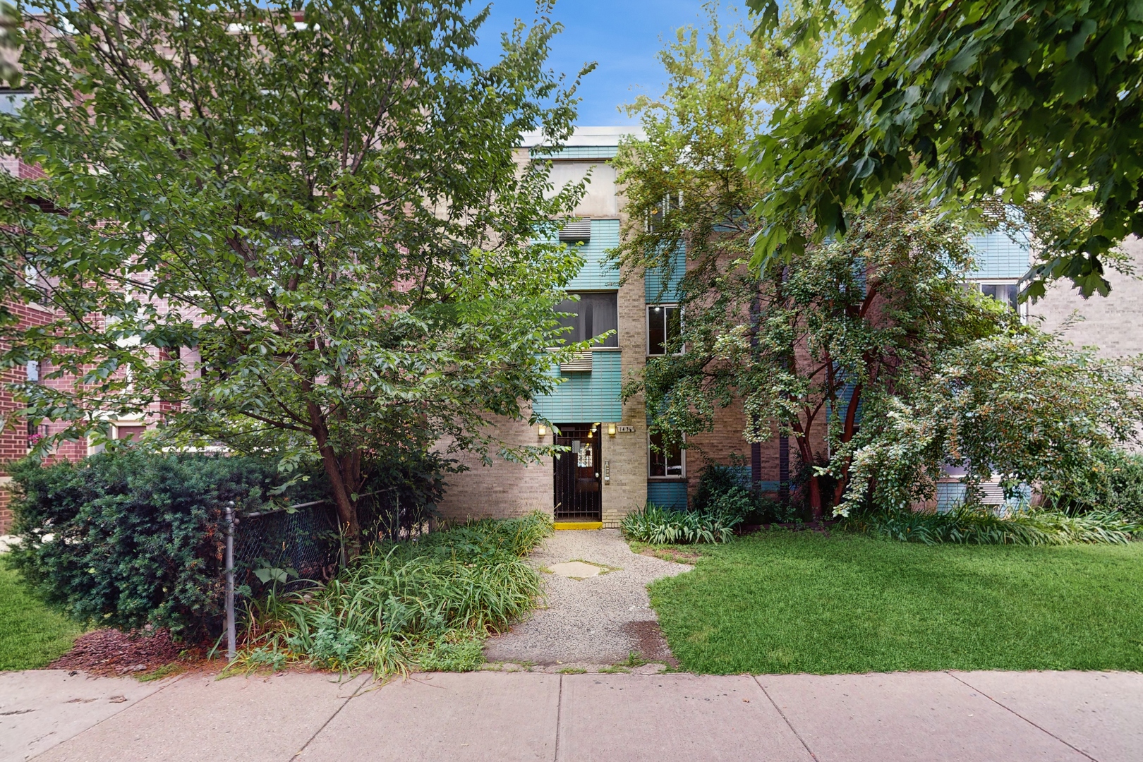 1436 W Farwell Avenue 2D