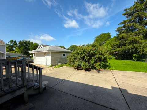 Tiny photo for 554 Westmore Meyers Road, Lombard, IL 60148 (MLS # 12692209)
