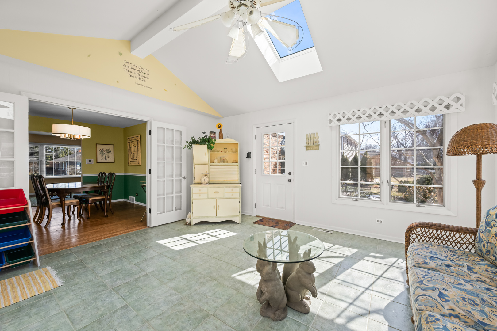 940 N Carmel Drive N