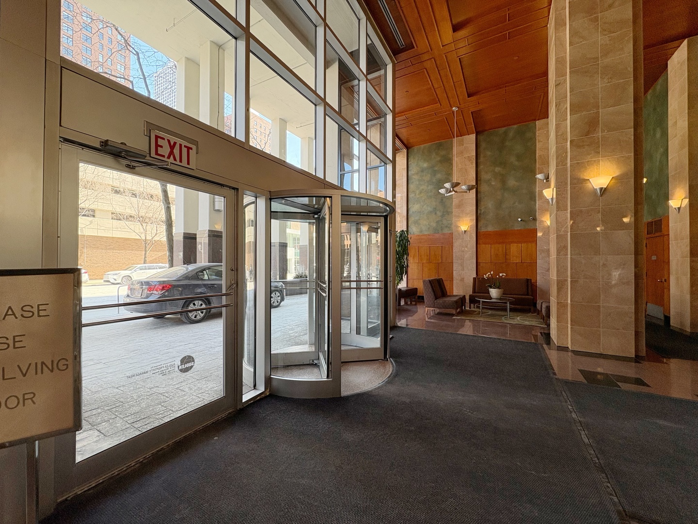 1122 N Clark Street 1702