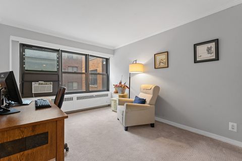 Tiny photo for 6118 N Sheridan Road #204, Chicago, IL 60660 (MLS # 12543869)