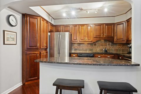 Tiny photo for 6118 N Sheridan Road #204, Chicago, IL 60660 (MLS # 12543869)