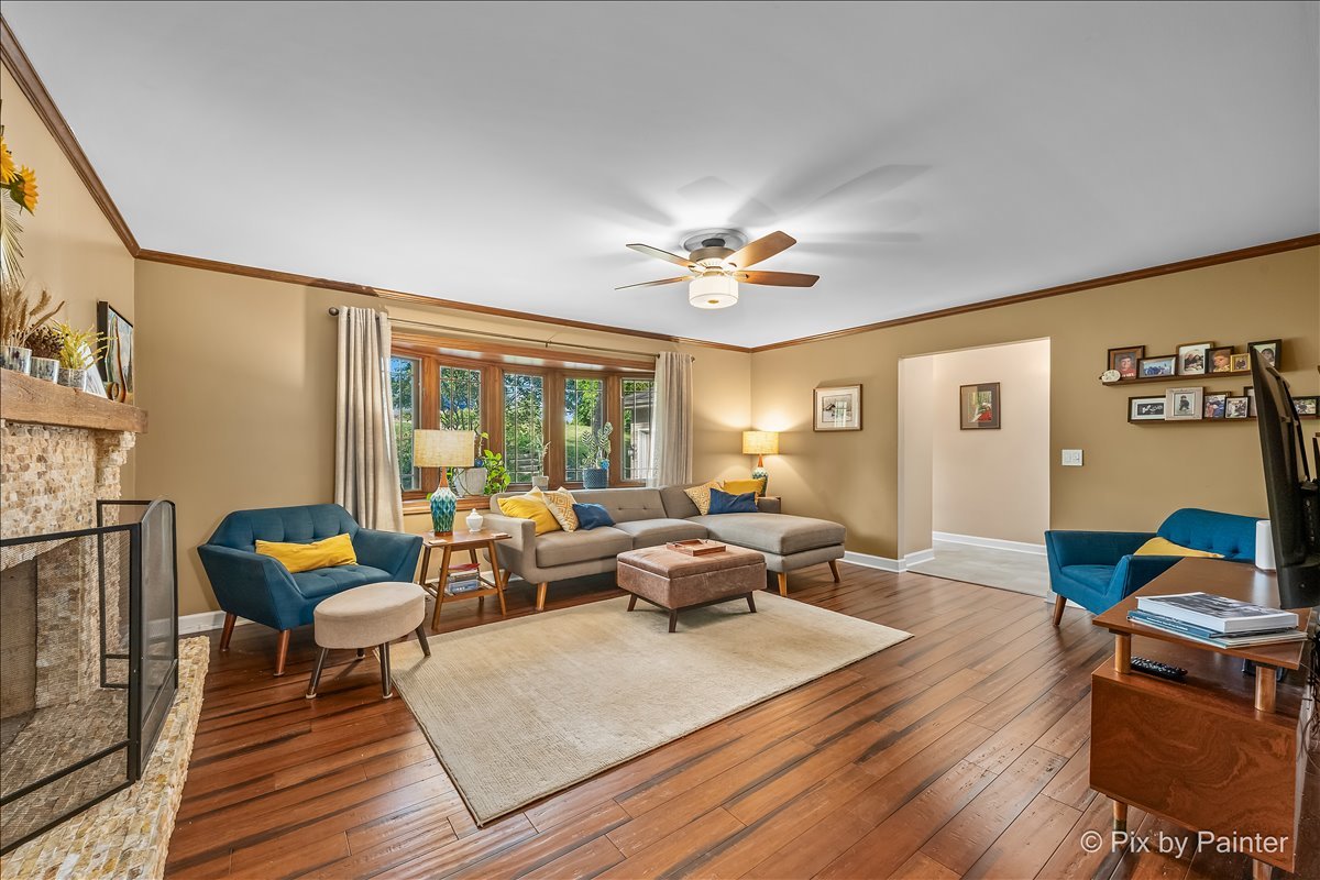 732 Hillside Court