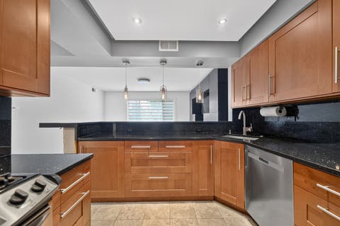 Tiny photo for 841 N York Street #428, Elmhurst, IL 60126 (MLS # 12737960)