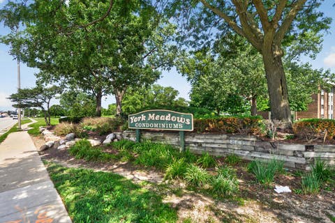 Tiny photo for 841 N York Street #428, Elmhurst, IL 60126 (MLS # 12737960)