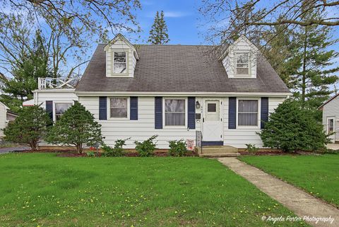 Photo of 442 W Oriole Trail, Cary, IL 60013 (MLS # 12619906)