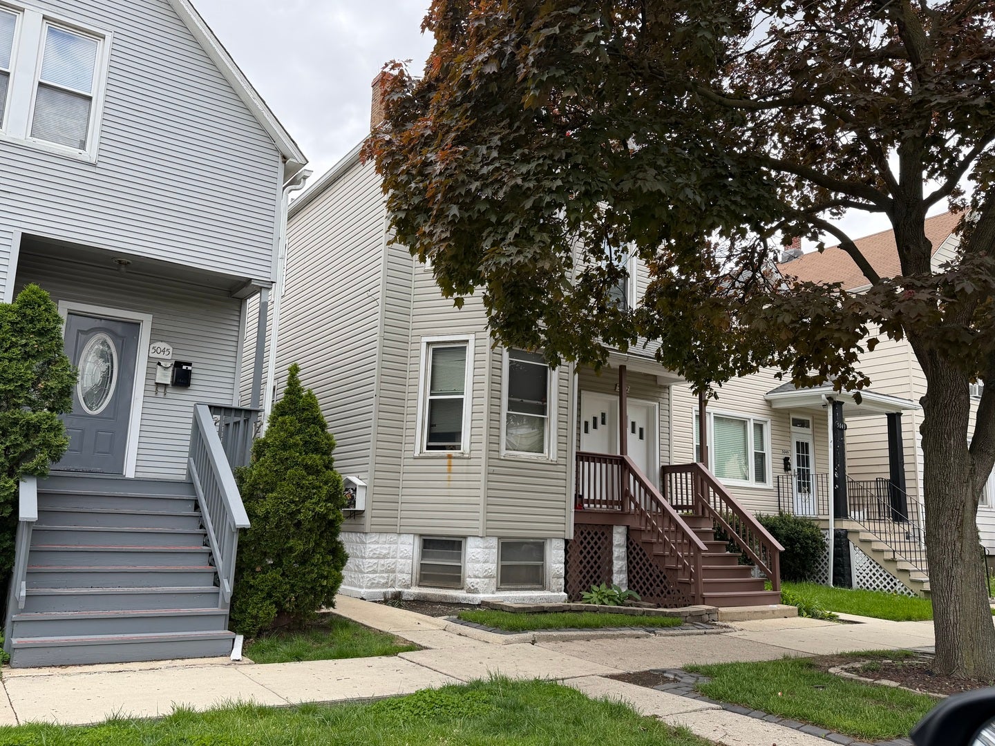 5047 W 30th Place