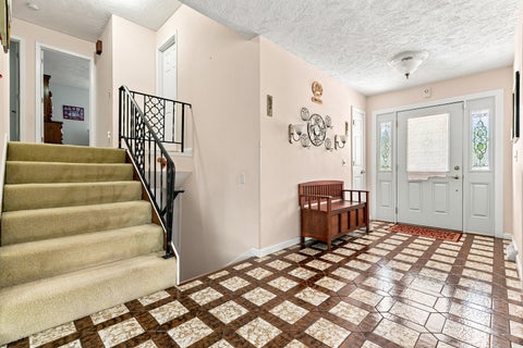 Tiny photo for 4 Vale Court, Moline, IL 61265 (MLS # 12708299)