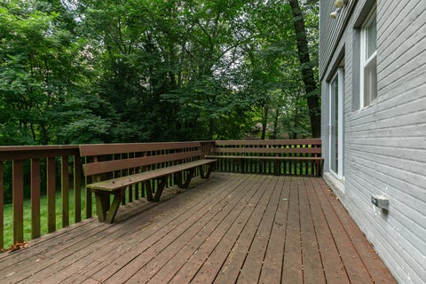 Tiny photo for 4 Vale Court, Moline, IL 61265 (MLS # 12708299)