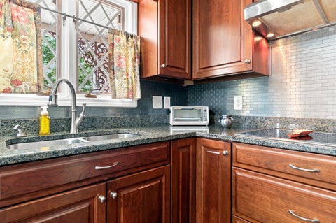 Tiny photo for 4 Vale Court, Moline, IL 61265 (MLS # 12708299)