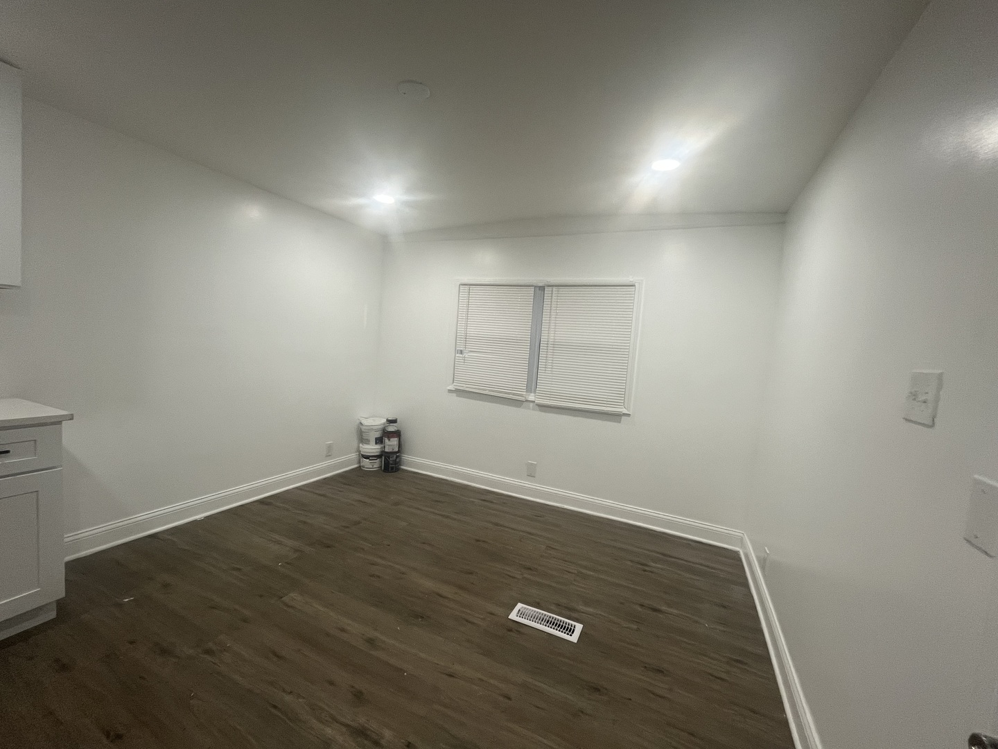 9001 S Cicero Avenue 121