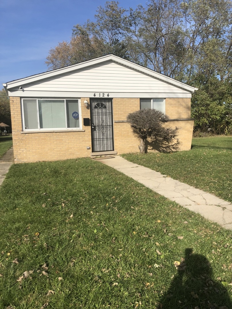 4124 W 136th Place