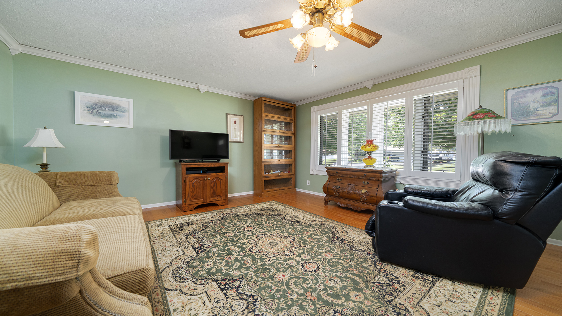 9833 Gentian Drive