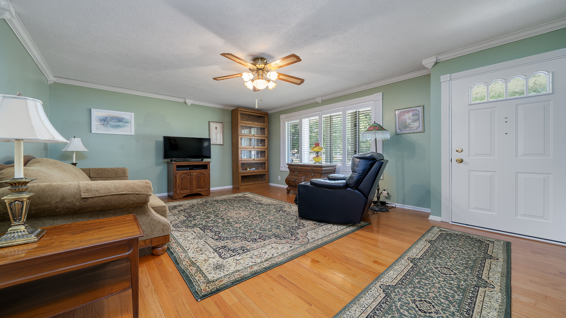 9833 Gentian Drive