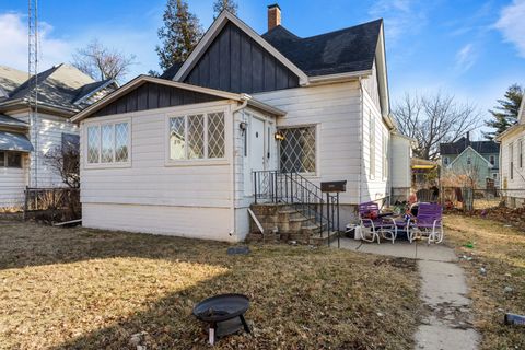 Tiny photo for 608 N Mulberry Street, Clinton, IL 61727 (MLS # 12578034)