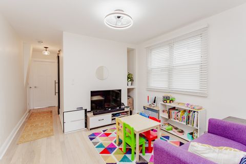 Tiny photo for 3902 N Saint Louis Avenue, Chicago, IL 60618 (MLS # 12591549)