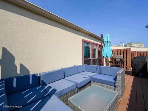 Tiny photo for 1645 W School Street #418, Chicago, IL 60657 (MLS # 12515697)