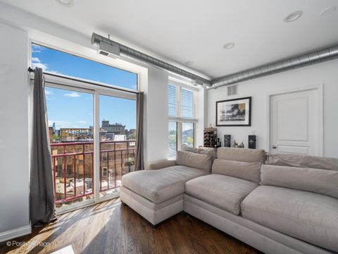 Tiny photo for 1645 W School Street #418, Chicago, IL 60657 (MLS # 12515697)