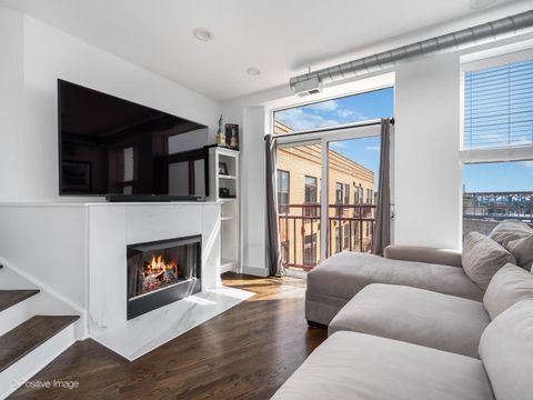 Tiny photo for 1645 W School Street #418, Chicago, IL 60657 (MLS # 12515697)