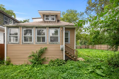 Tiny photo for 12050 S Yale Avenue, Chicago, IL 60628 (MLS # 12526468)