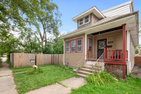 Tiny photo for 12050 S Yale Avenue, Chicago, IL 60628 (MLS # 12526468)