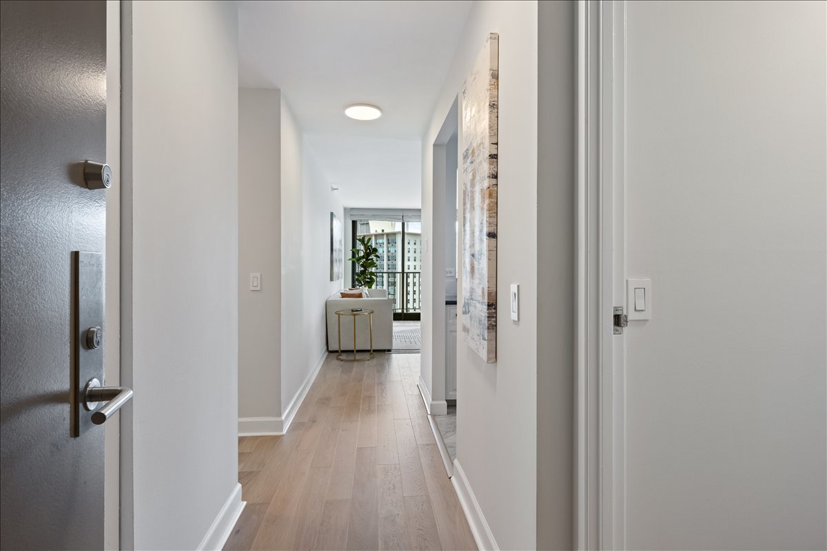 3660 N Lake Shore Drive 2507