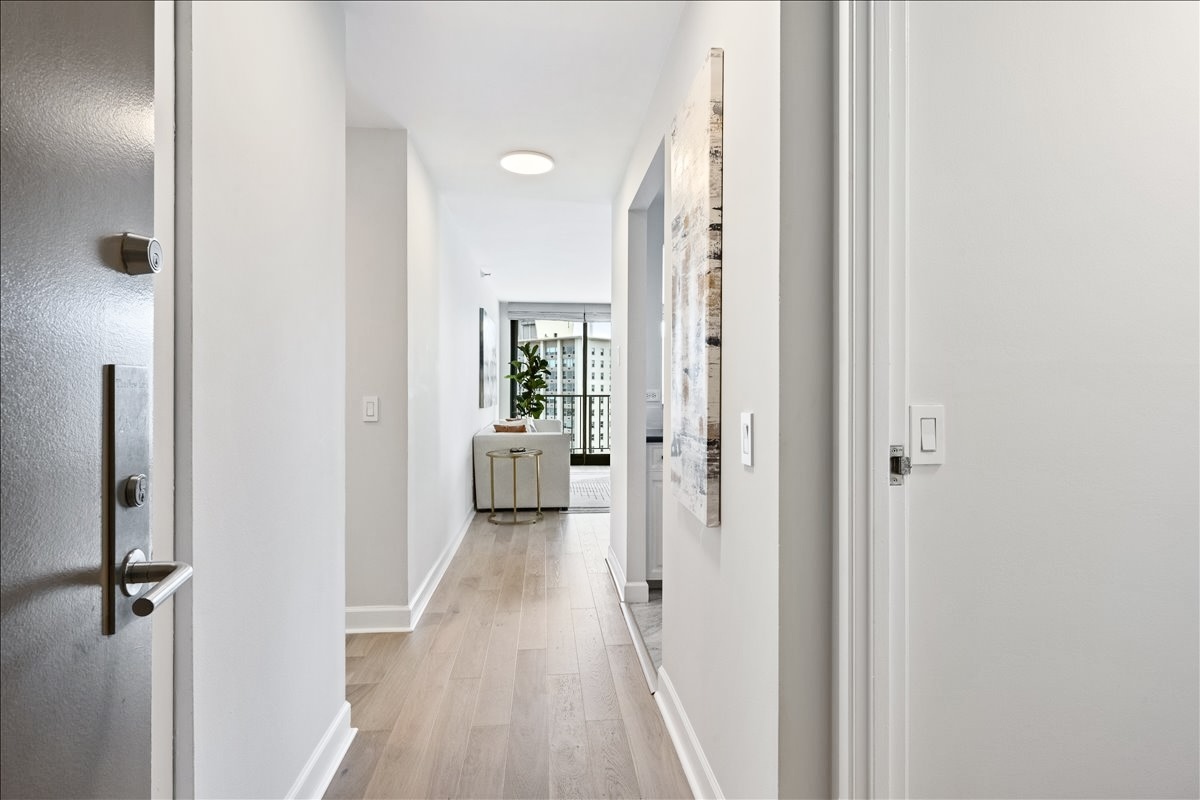 3660 N Lake Shore Drive 2507