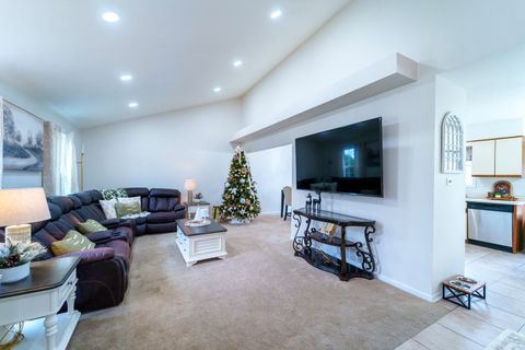 Tiny photo for 4008 192nd Place, Country Club Hills, IL 60478 (MLS # 12609645)